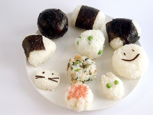 Onigiri - Cơm nắm kiểu Nhật